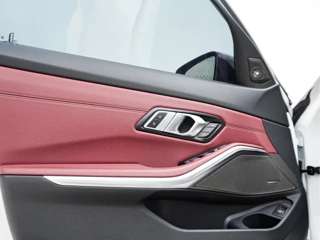 BMW 3 Series — Фото автомобиля 10