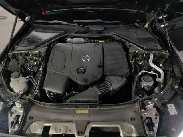 Mercedes-Benz E-Class — Фото автомобиля 10