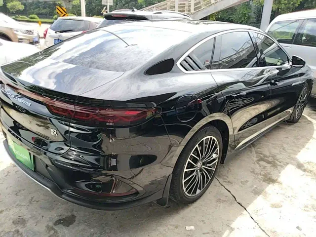 BYD Han — Фото автомобиля 6