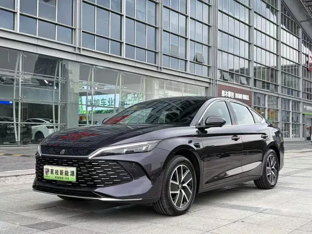Фотография автомобиля — BYD Qin L