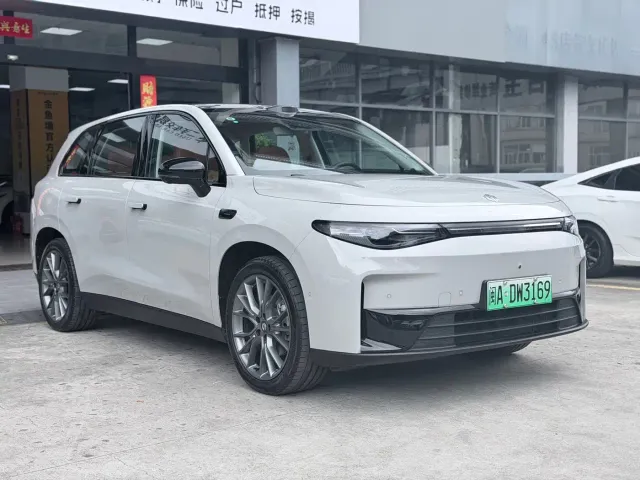Leapmotor C10 — Фото автомобиля 3