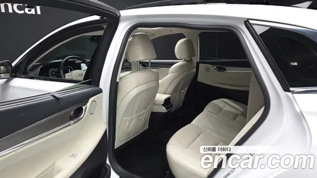 Hyundai Grandeur (New) Hybrid — Фото автомобиля 16