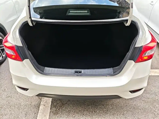 Nissan Sylphy — Фото автомобиля 18
