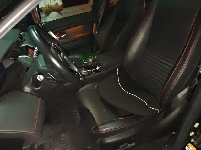 Land Rover Land Rover Discovery Sport PHEV 2022 Facelift P300e Plug-in Hybrid — Фото автомобиля 11