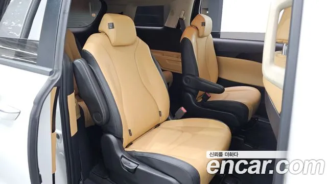 Kia Carnival 4th Gen — Фото автомобиля 17