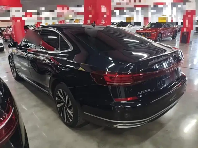 Volkswagen Passat — Фото автомобиля 4