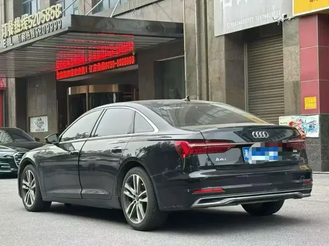 Audi A6L — Фото автомобиля 9
