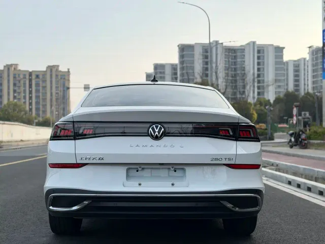 Volkswagen Lamando — Фото автомобиля 9