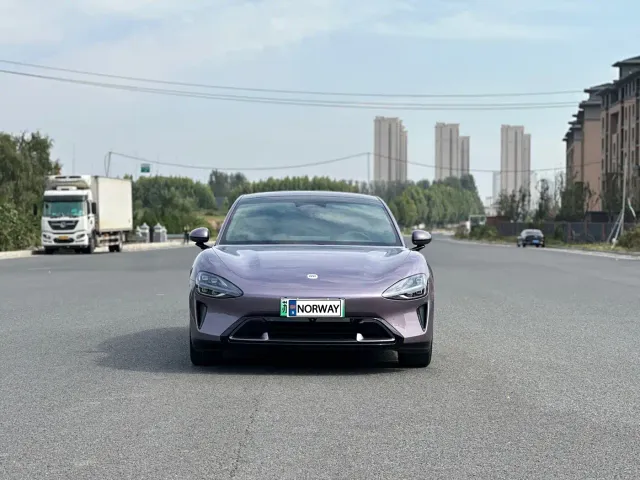 Xiaomi SU7 — Фото автомобиля 2