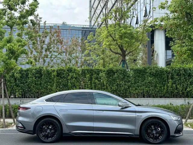 BYD Han — Фото автомобиля 8
