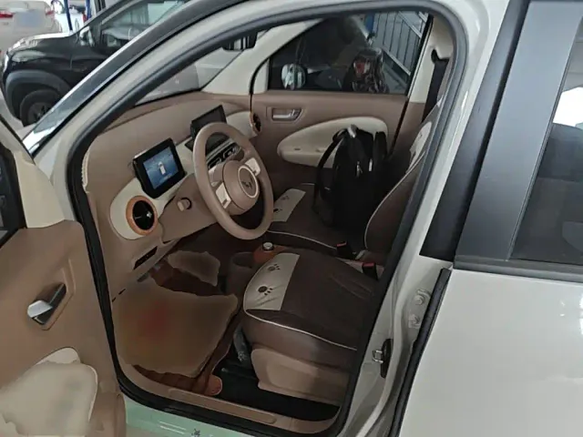 Wuling Hongguang Mini EV — Фото автомобиля 10