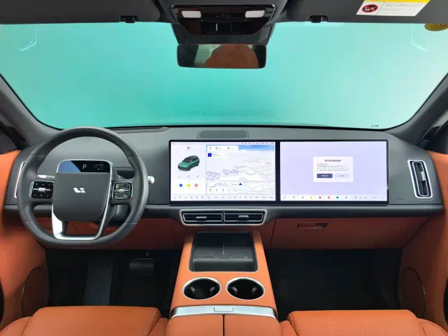 Li Auto L9 — Фото автомобиля 7