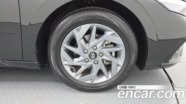 Hyundai Avante CN7 — Фото автомобиля 21