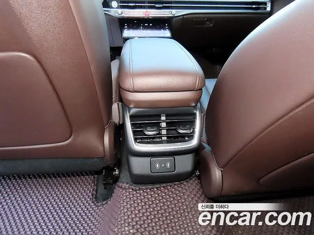 Hyundai Grandeur GN7 — Фото автомобиля 20
