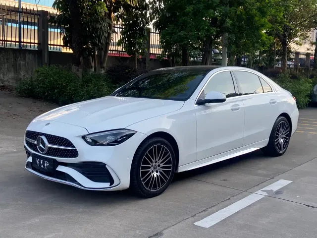Mercedes-Benz C-Class — Фото автомобиля 3
