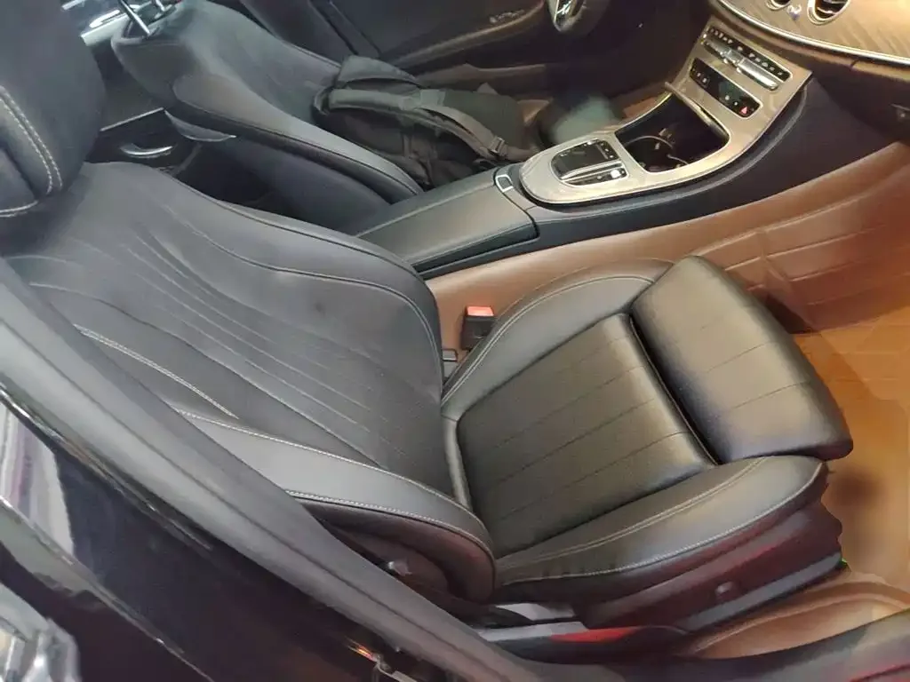 Mercedes-Benz Mercedes-Benz E-Class 2022 Second Facelift E 300 L Fashion — Фото автомобиля 24