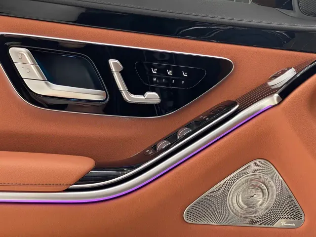 Mercedes-Benz S-Class — Фото автомобиля 12