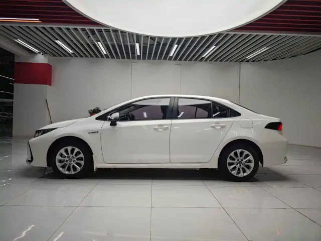 Toyota Corolla — Фото автомобиля 9