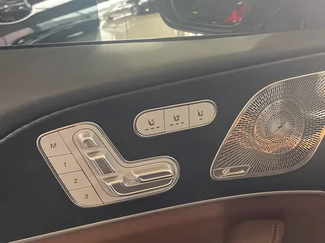 Mercedes-Benz GLE-Class — Фото автомобиля 3