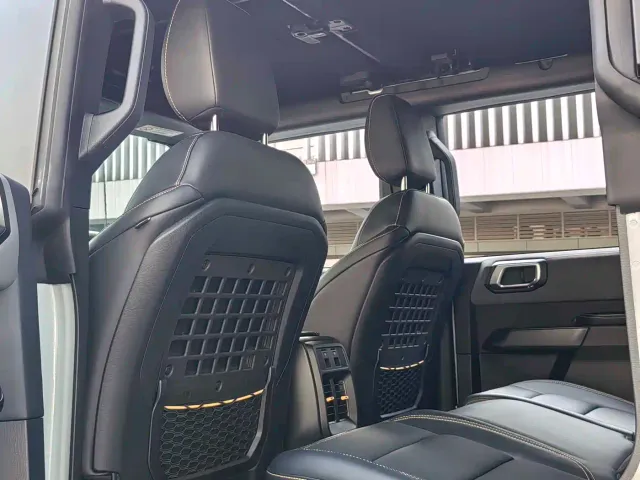 Ford Bronco — Фото автомобиля 14