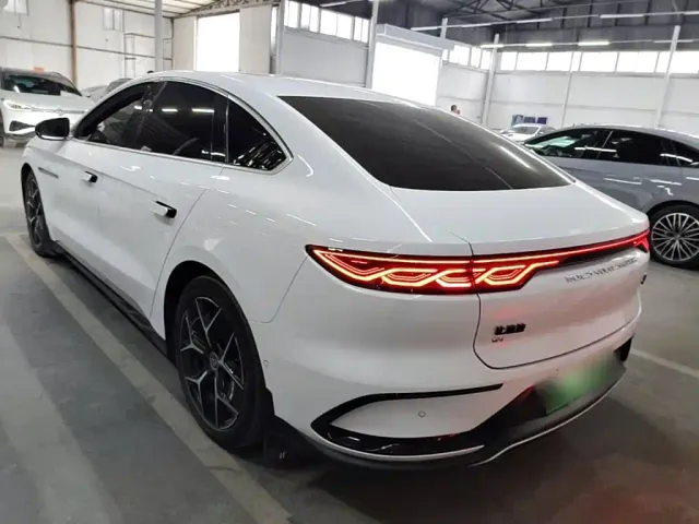 BYD Han — Фото автомобиля 4