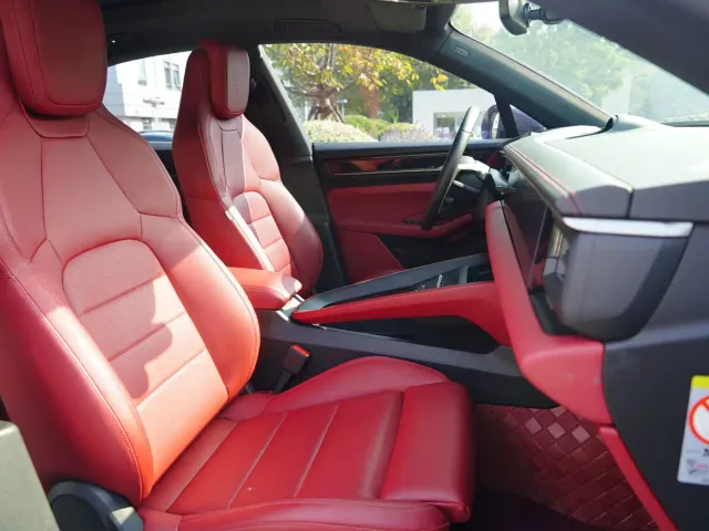 Porsche Macan EV — Фото автомобиля 4
