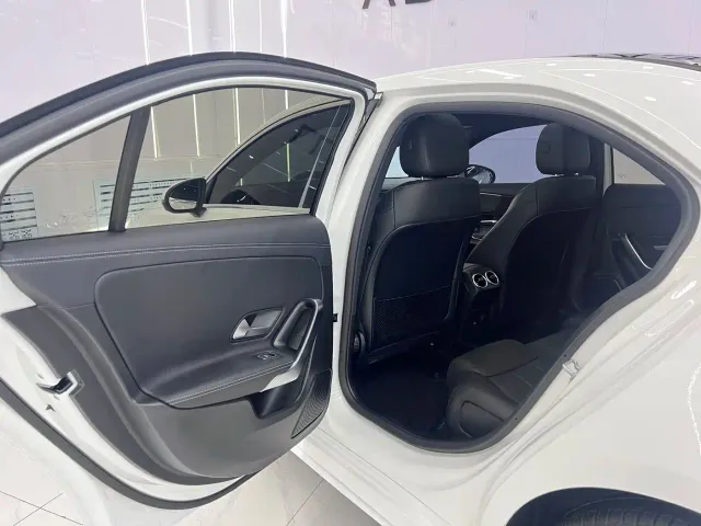 Mercedes-Benz A-Class — Фото автомобиля 12