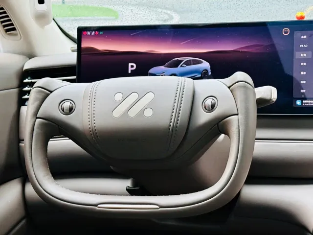 IM Motors LS6 — Фото автомобиля 20