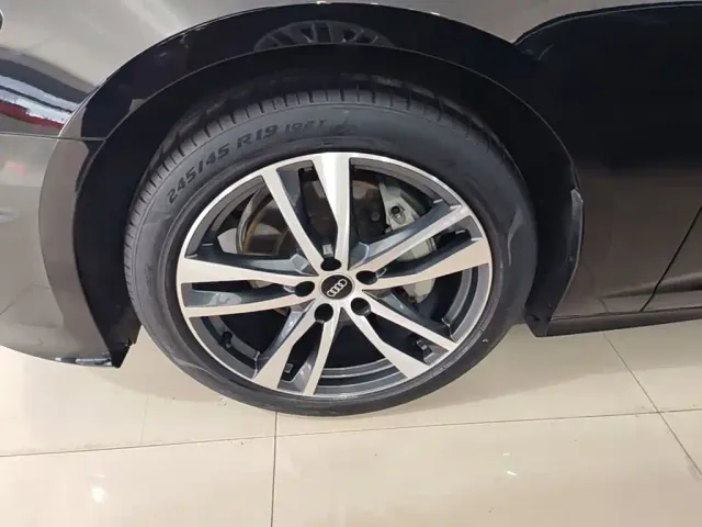 Audi A6L — Фото автомобиля 22