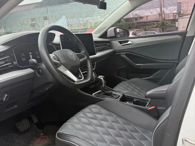 Volkswagen Sagitar — Фото автомобиля 4