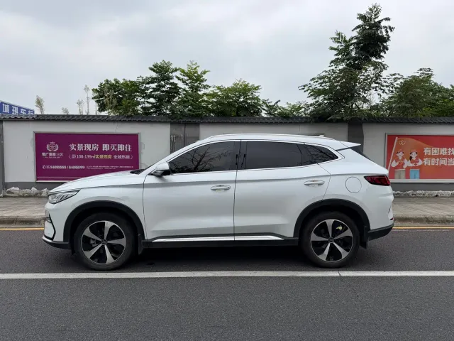 BYD Song PLUS — Фото автомобиля 4