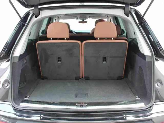 Audi Q7 — Фото автомобиля 17