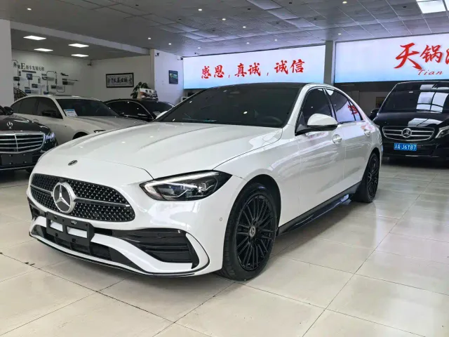 Mercedes-Benz C-Class — Фото автомобиля 3