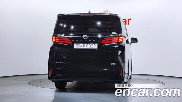 Toyota Alphard — Фото автомобиля 4
