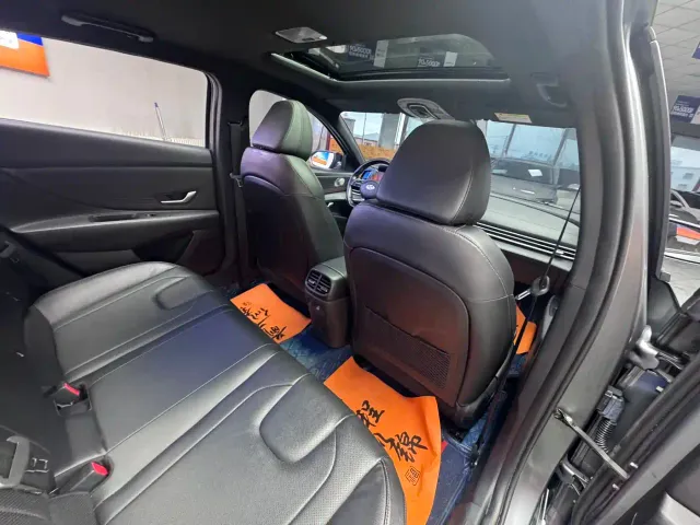 Hyundai Elantra — Фото автомобиля 16
