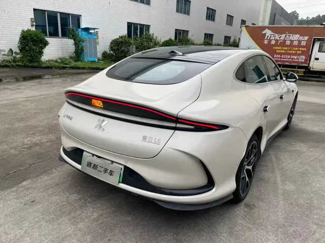 IM Motors L6 — Фото автомобиля 2