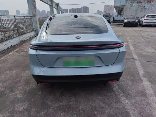 Nio ET5 — Фото автомобиля 5