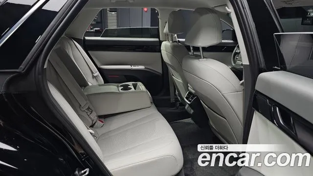 Hyundai Grandeur Grandeur (GN7) 2.5 Бензин 2WD — Фото автомобиля 11