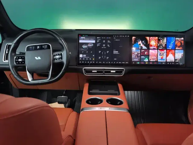 Li Auto L7 — Фото автомобиля 11