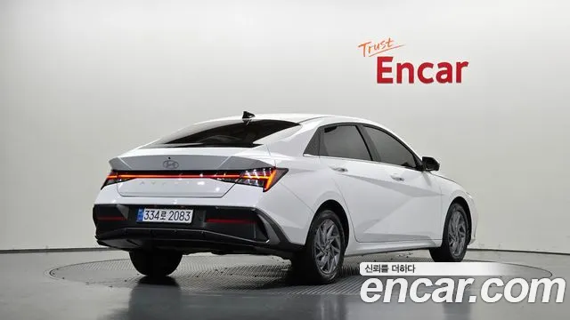 Hyundai Avante — Фото автомобиля 2