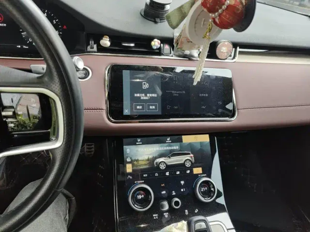 Land Rover Range Rover Evoque — Фото автомобиля 9