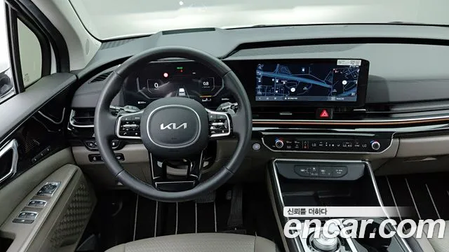 Kia Carnival Generation 4 — Фото автомобиля 7