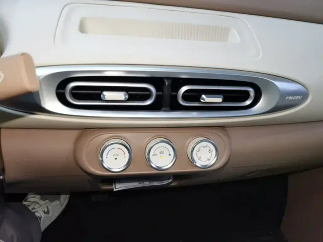 Wuling Hongguang Mini EV — Фото автомобиля 12