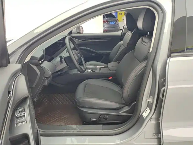 Ford Mondeo — Фото автомобиля 9
