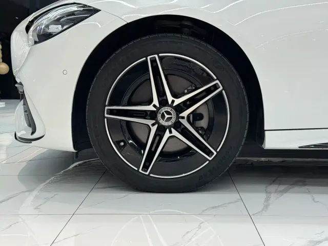 Mercedes-Benz C-Class — Фото автомобиля 11