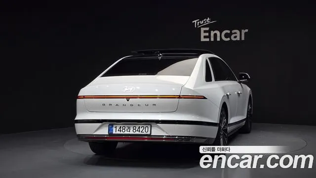 Hyundai Grandeur GN7 — Фото автомобиля 4