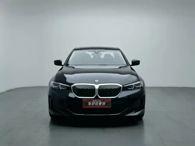 BMW i3 — Фото автомобиля 3