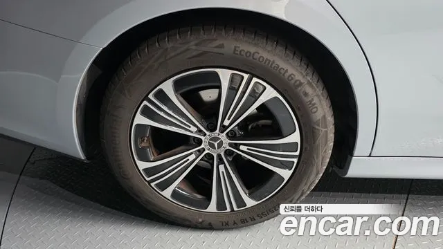Mercedes-Benz E-Class W214 — Фото автомобиля 5