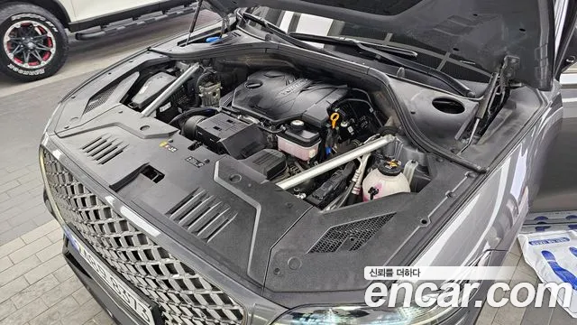 Genesis GV70 2.5T Бензин AWD — Фото автомобиля 6