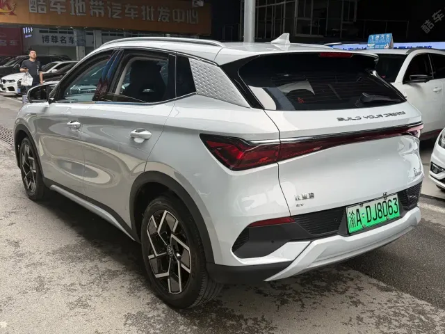 BYD Yuan PLUS — Фото автомобиля 5